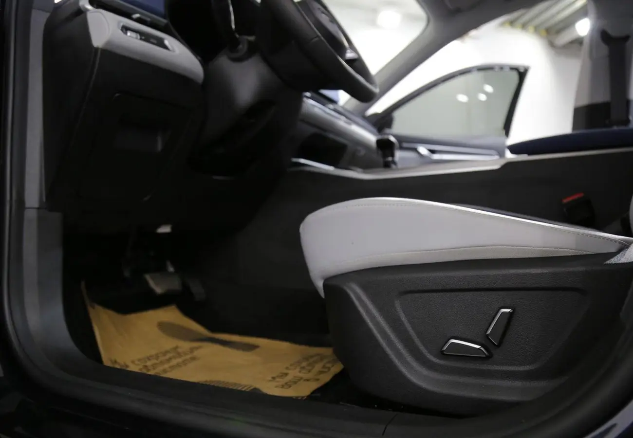 Geely Emgrand EC7