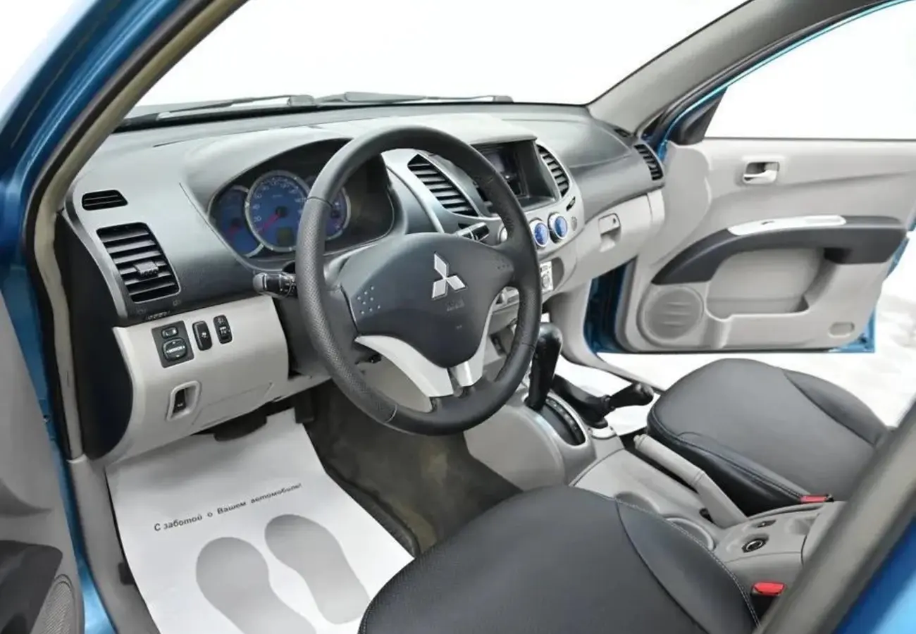 Mitsubishi L200
