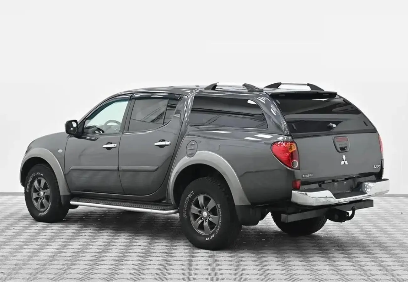 Mitsubishi L200