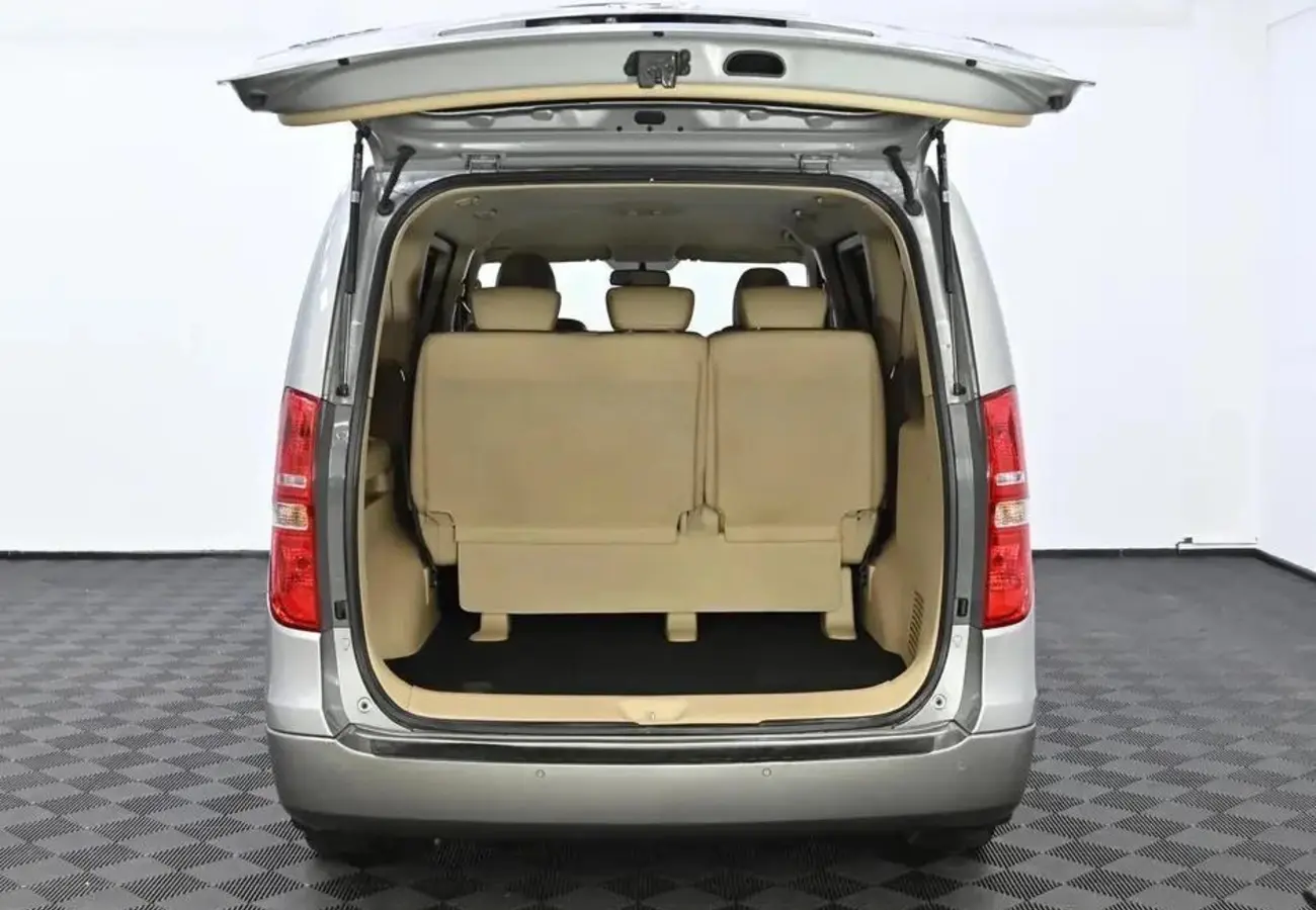 Hyundai H-1