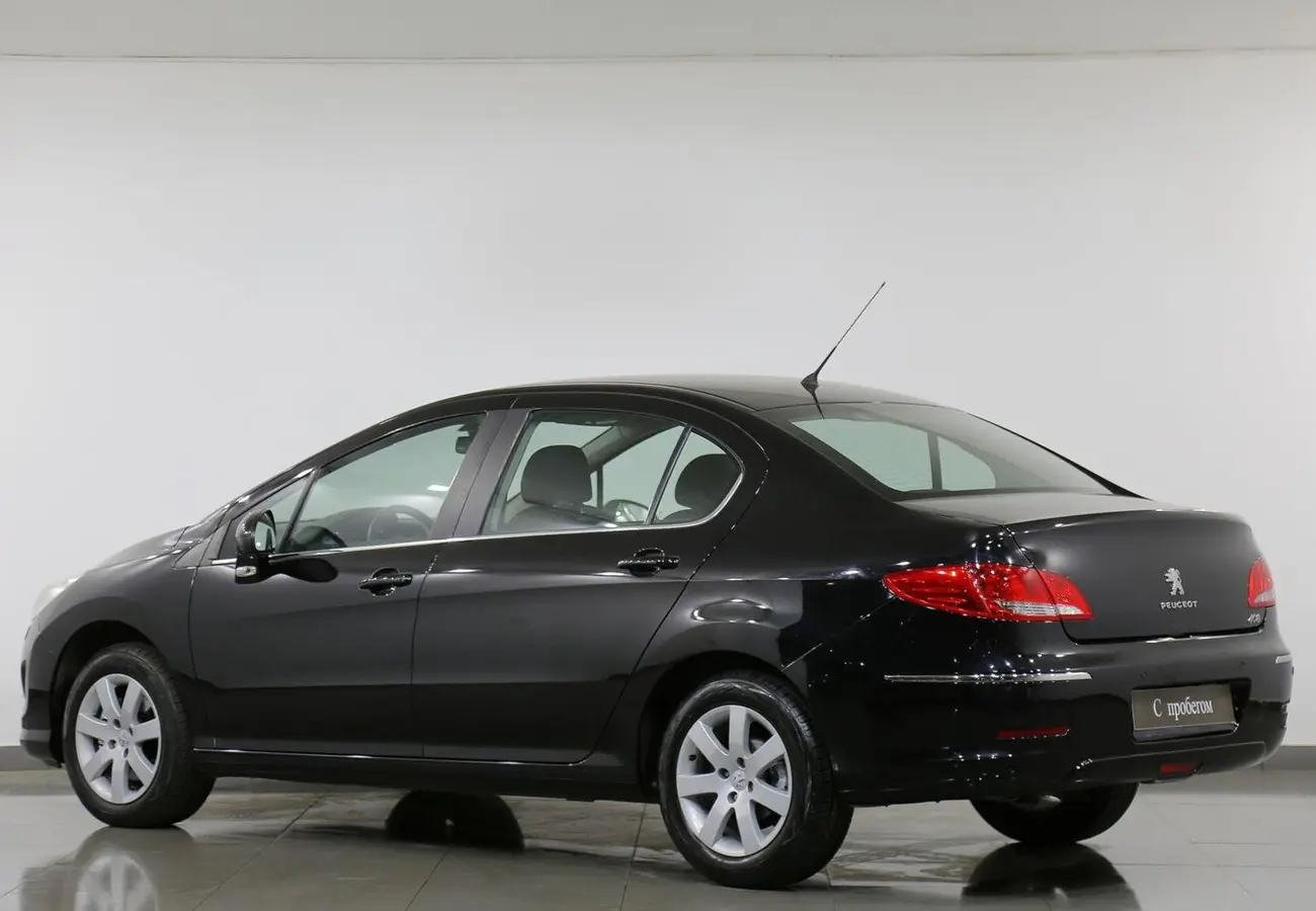 Peugeot 408