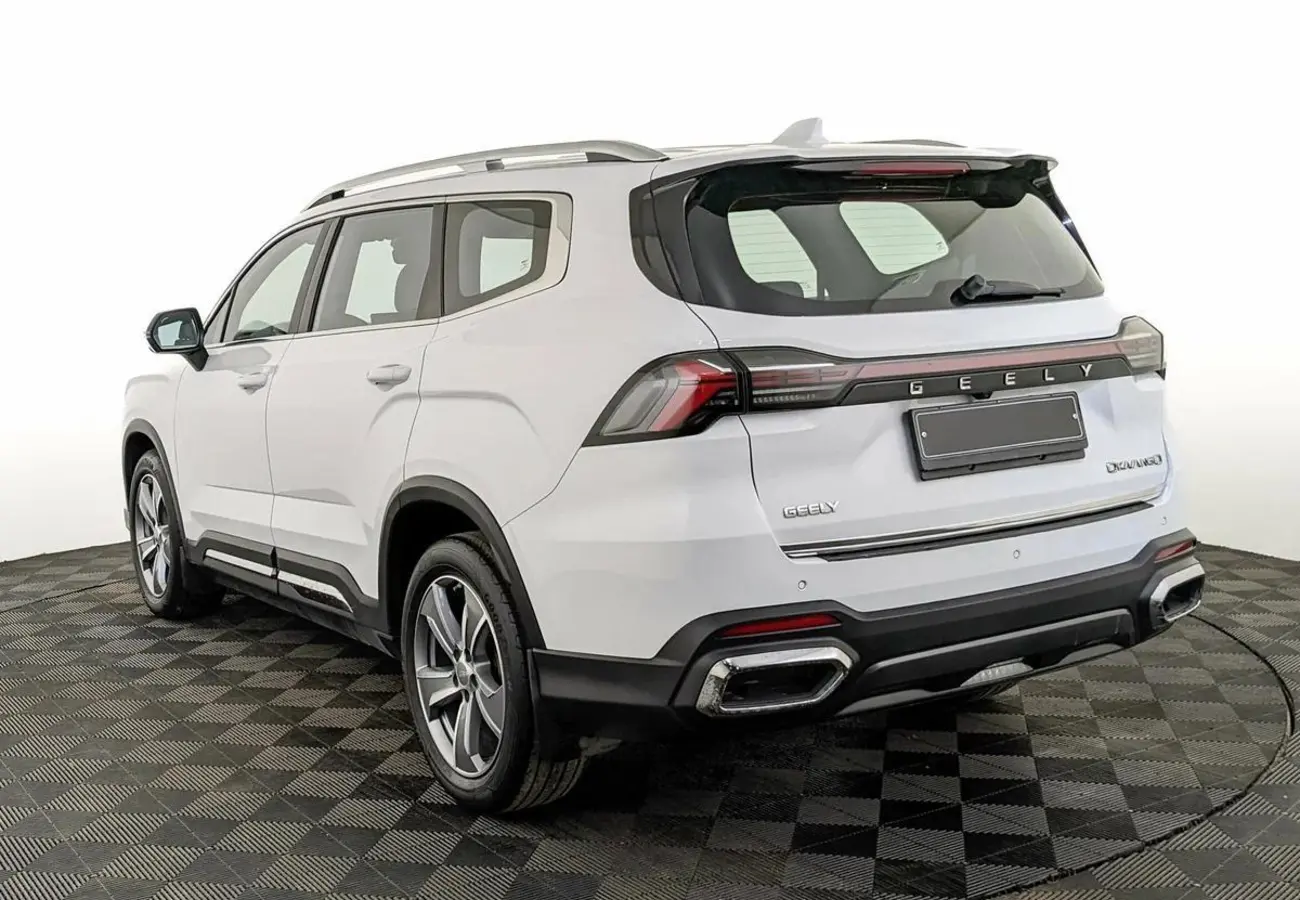 Geely Okavango
