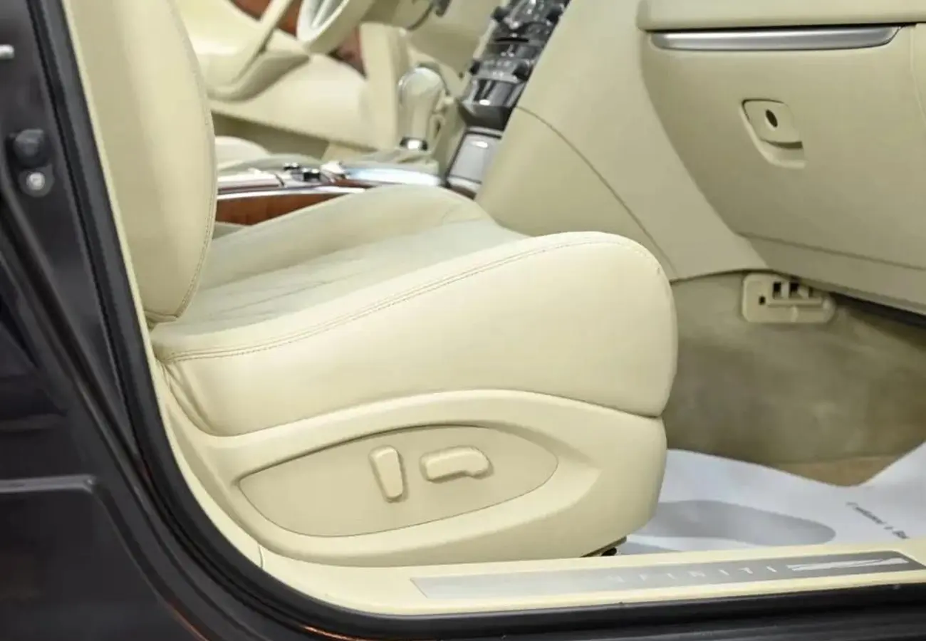 Infiniti FX