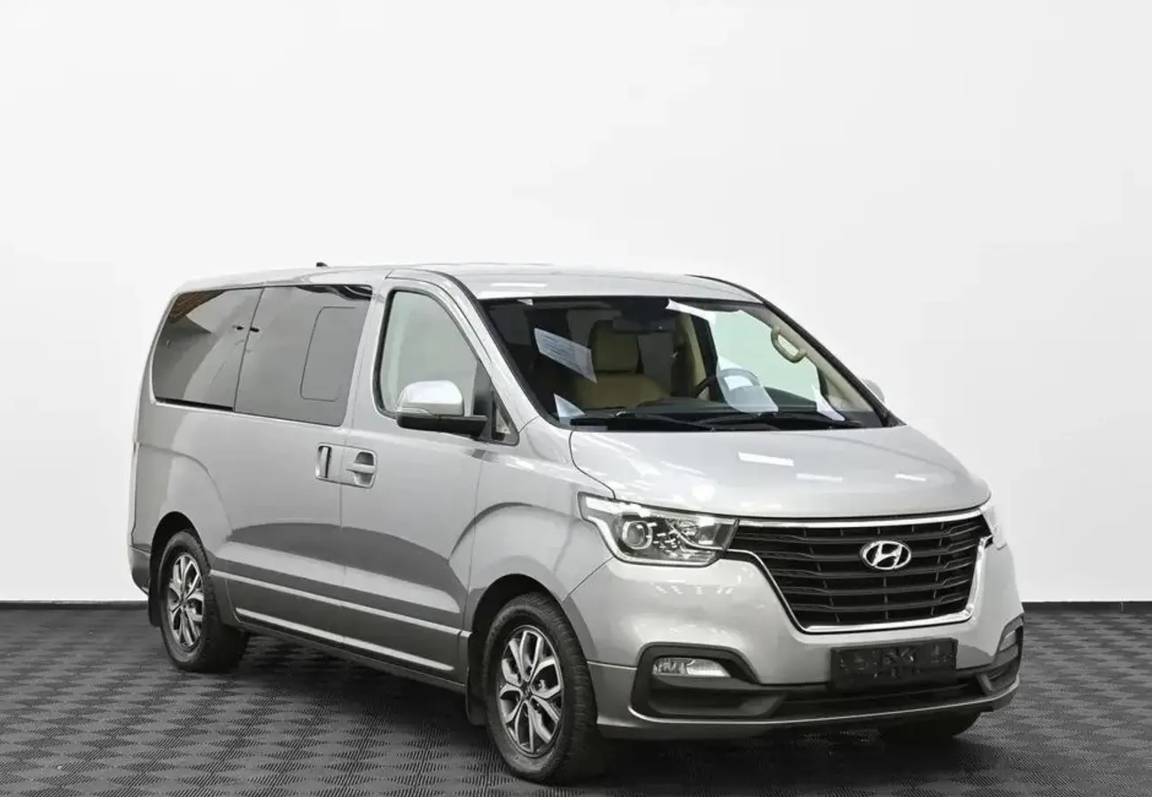 Hyundai H-1