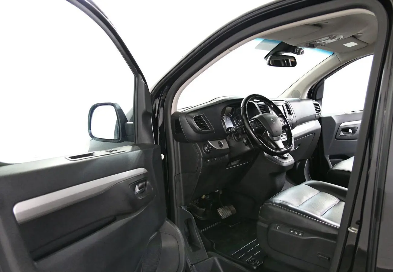 Peugeot Traveller