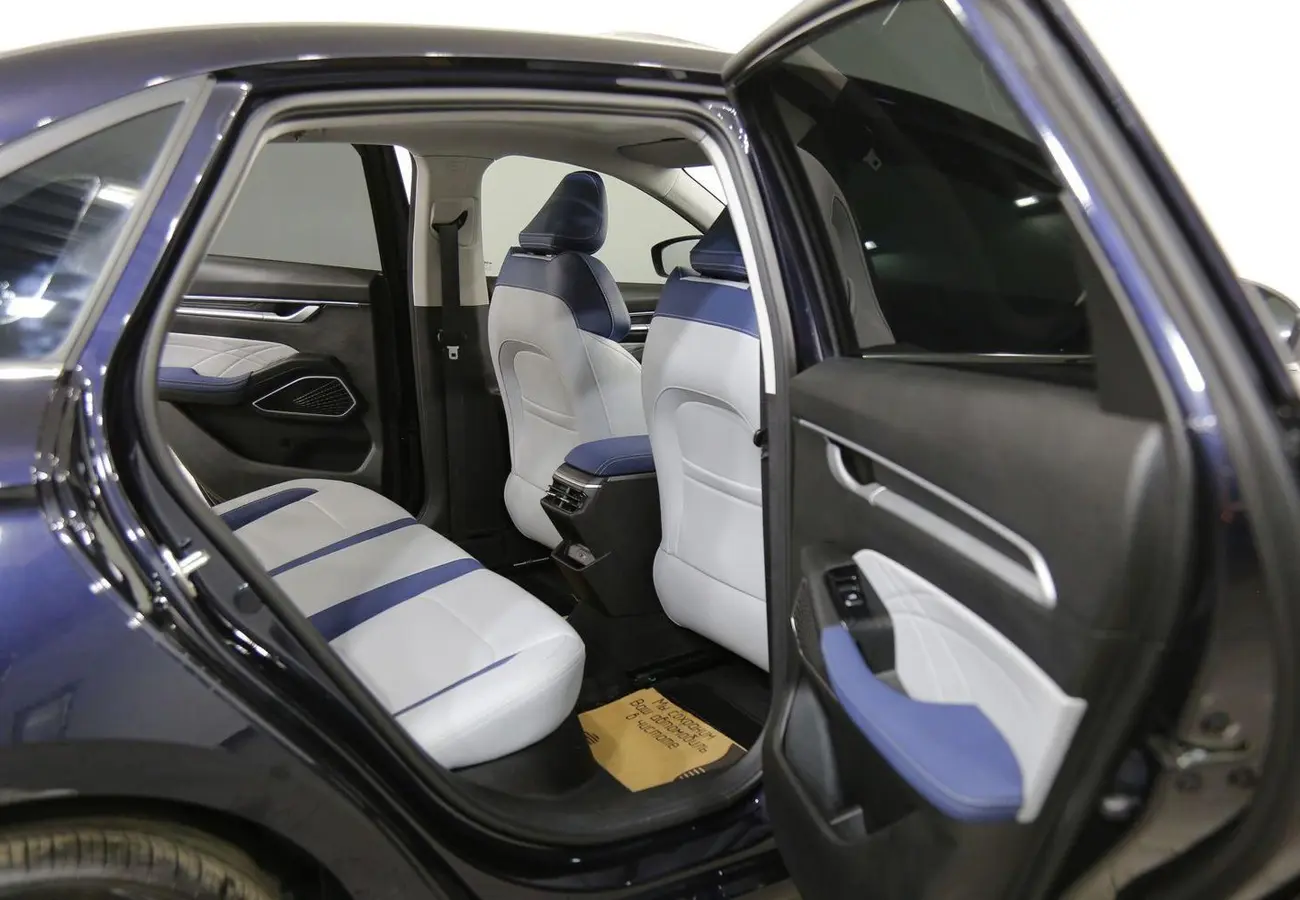 Geely Emgrand EC7