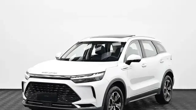 BAIC X7