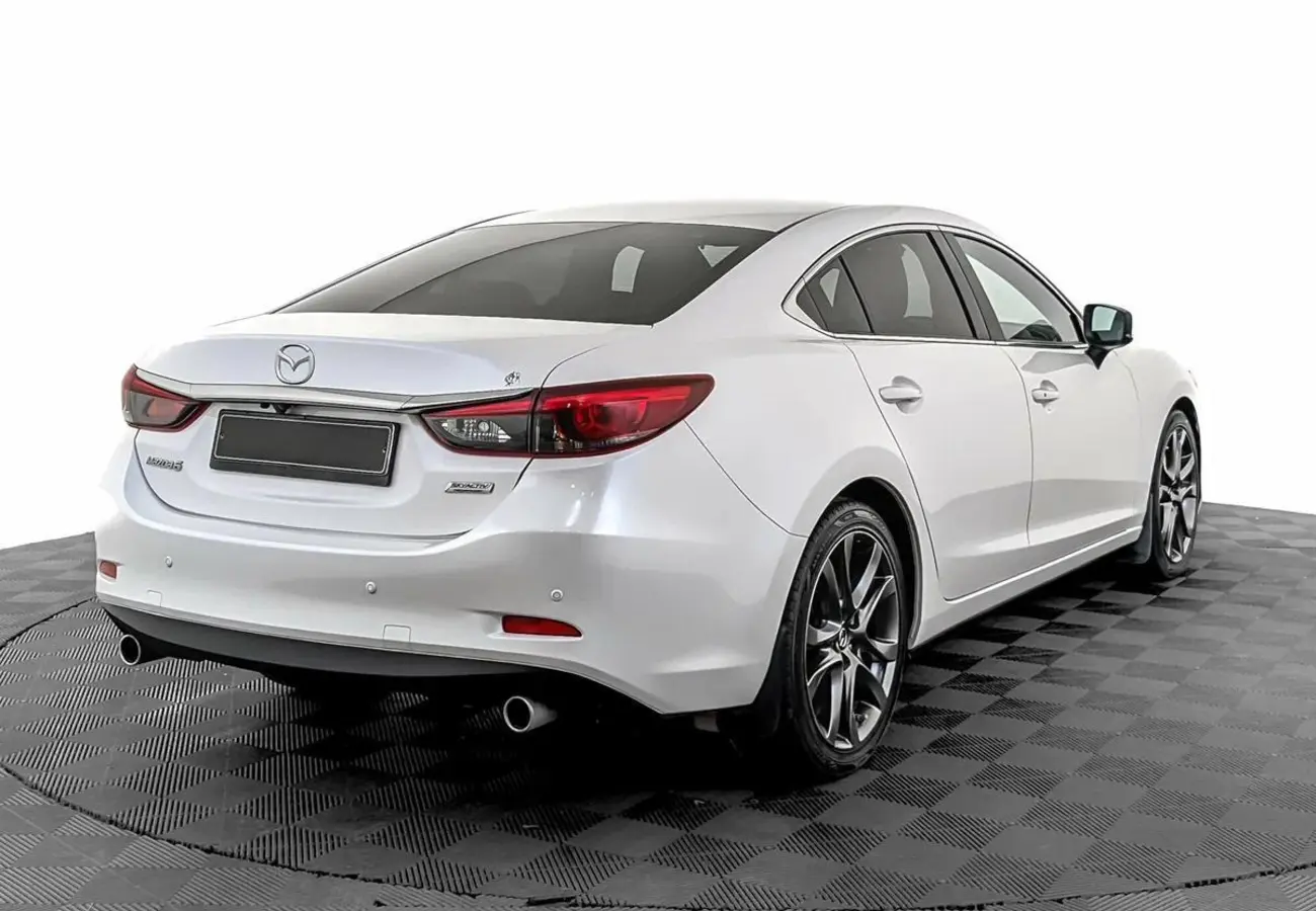 Mazda 6