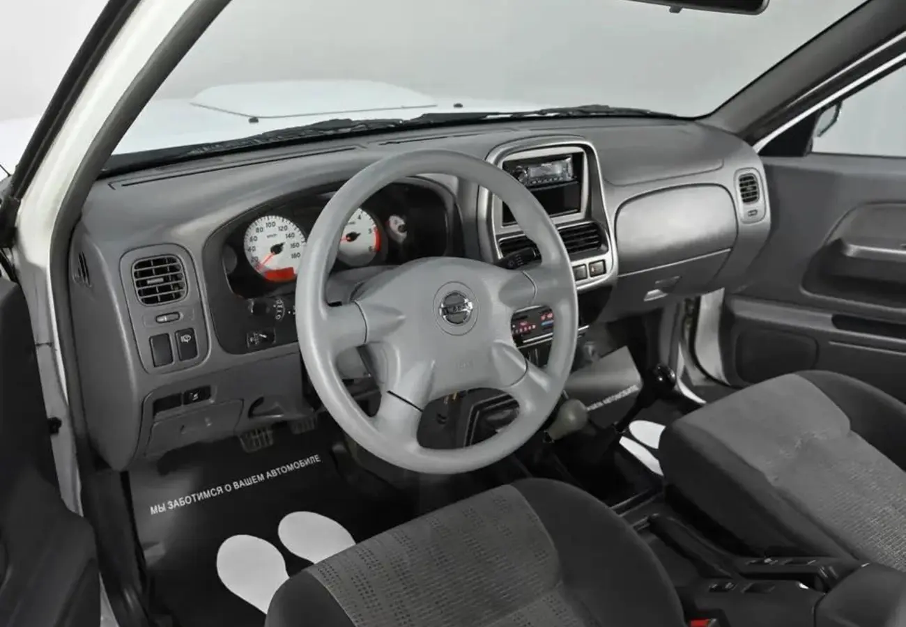 Nissan NP300