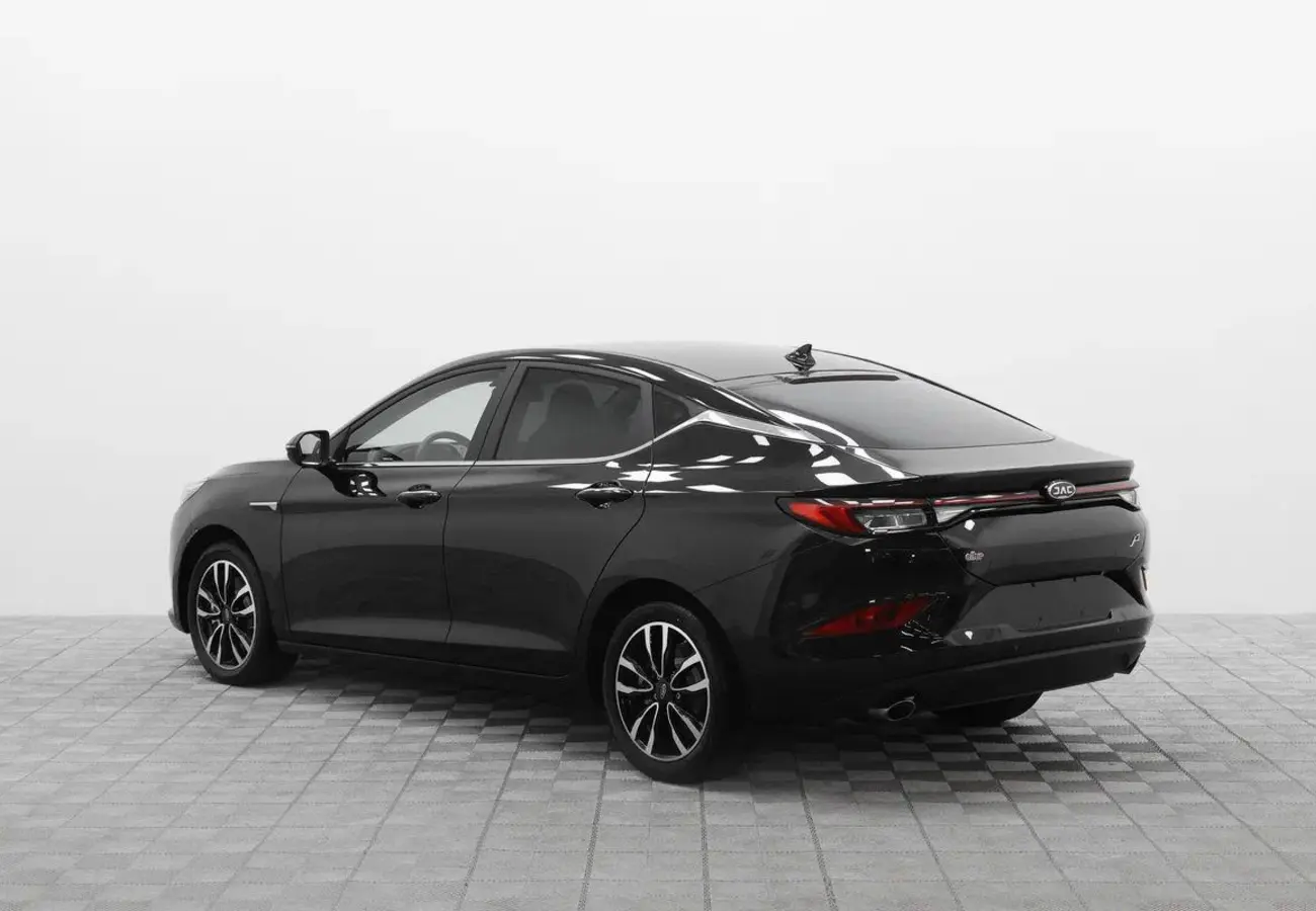 JAC J7