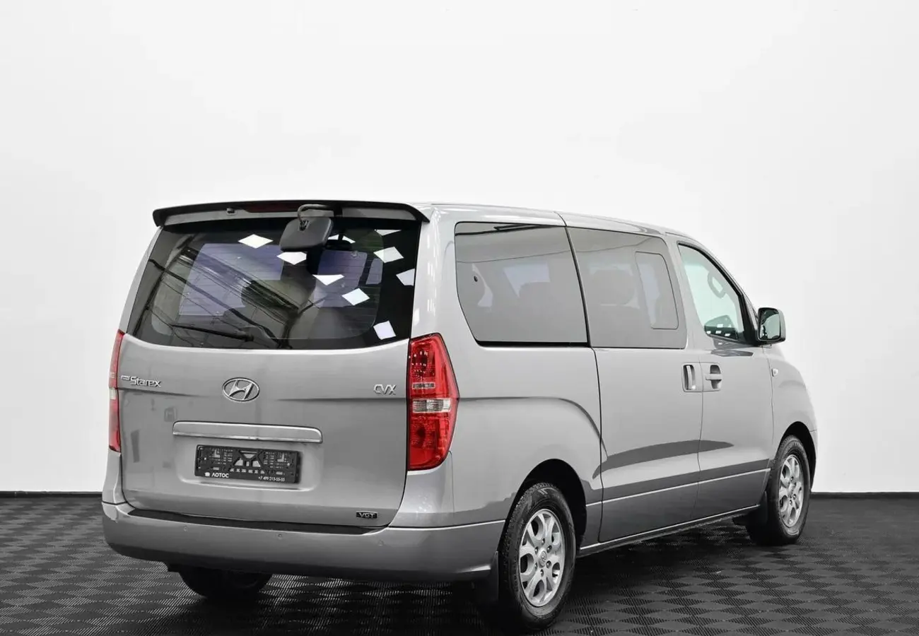 Hyundai Grand Starex