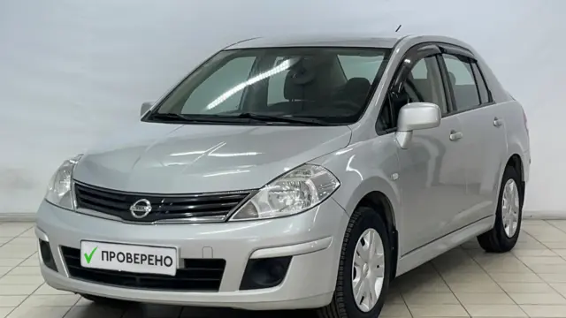 Nissan Tiida