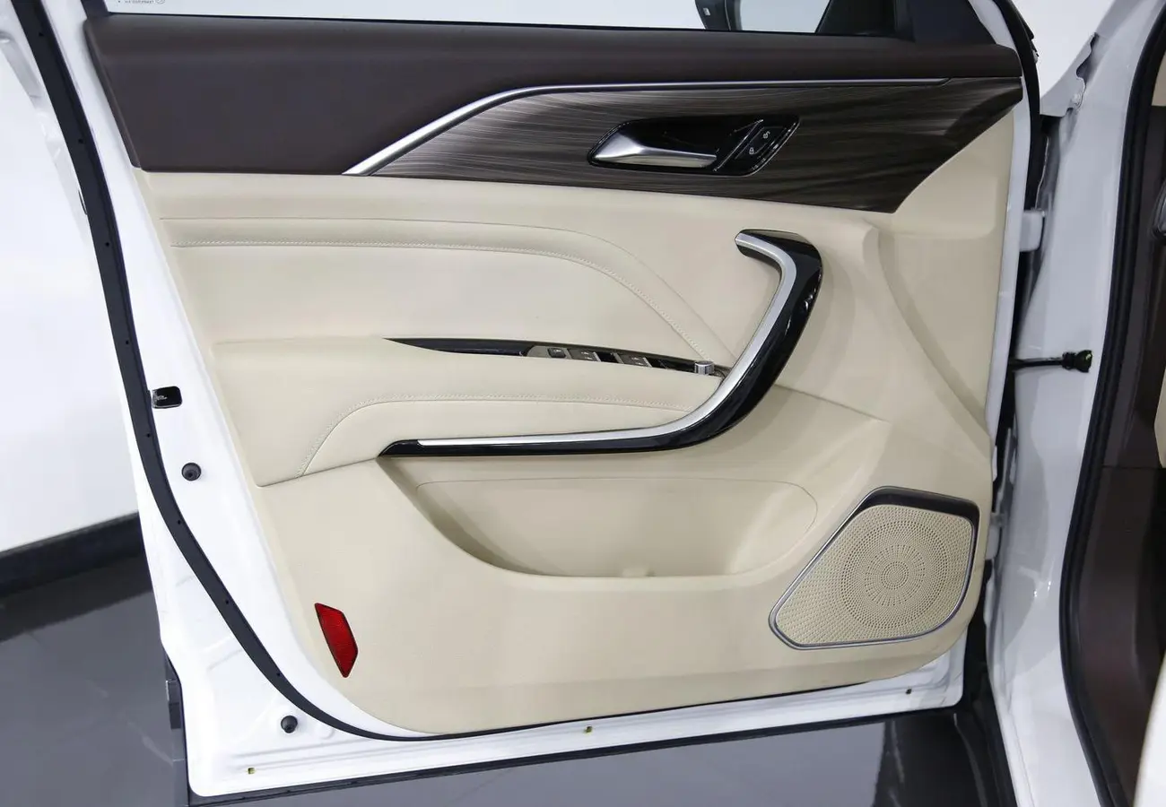 FAW Bestune T77