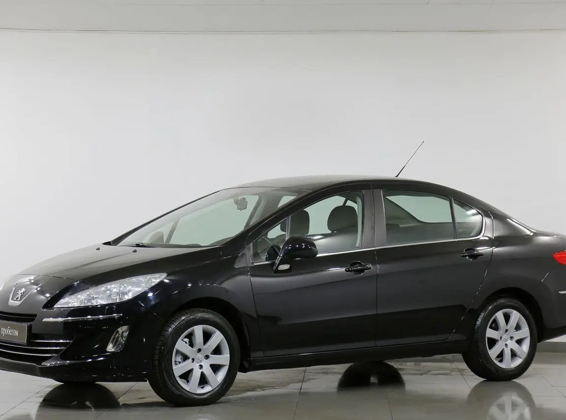 Peugeot 408