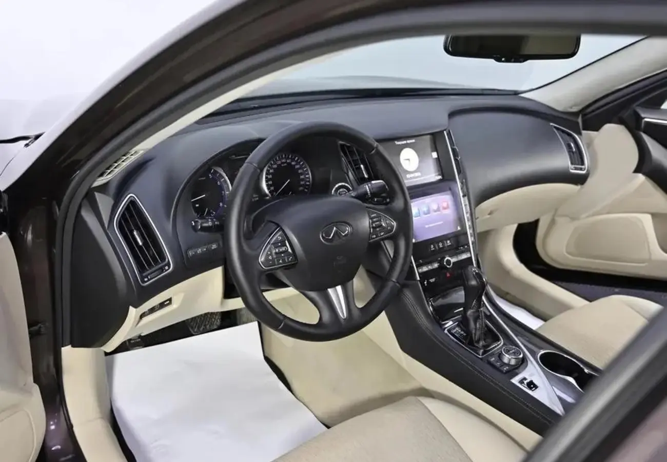 Infiniti Q50