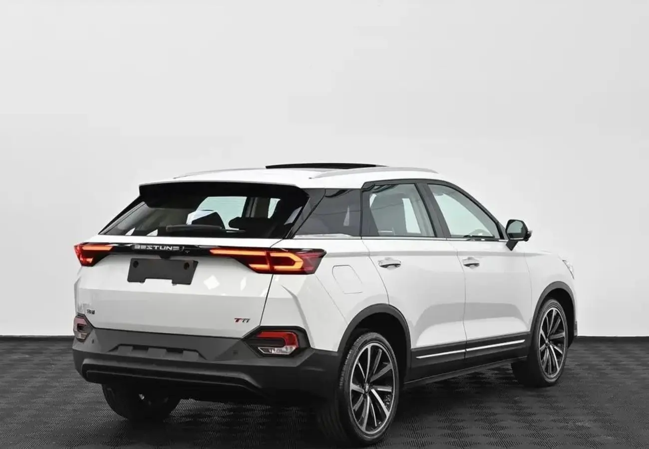 FAW Bestune T77