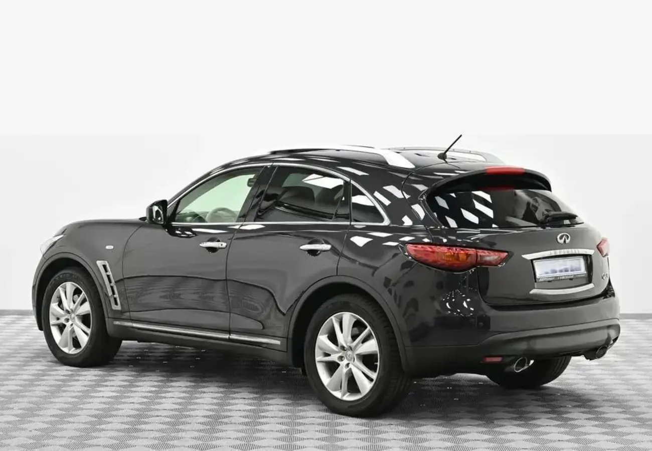 Infiniti FX