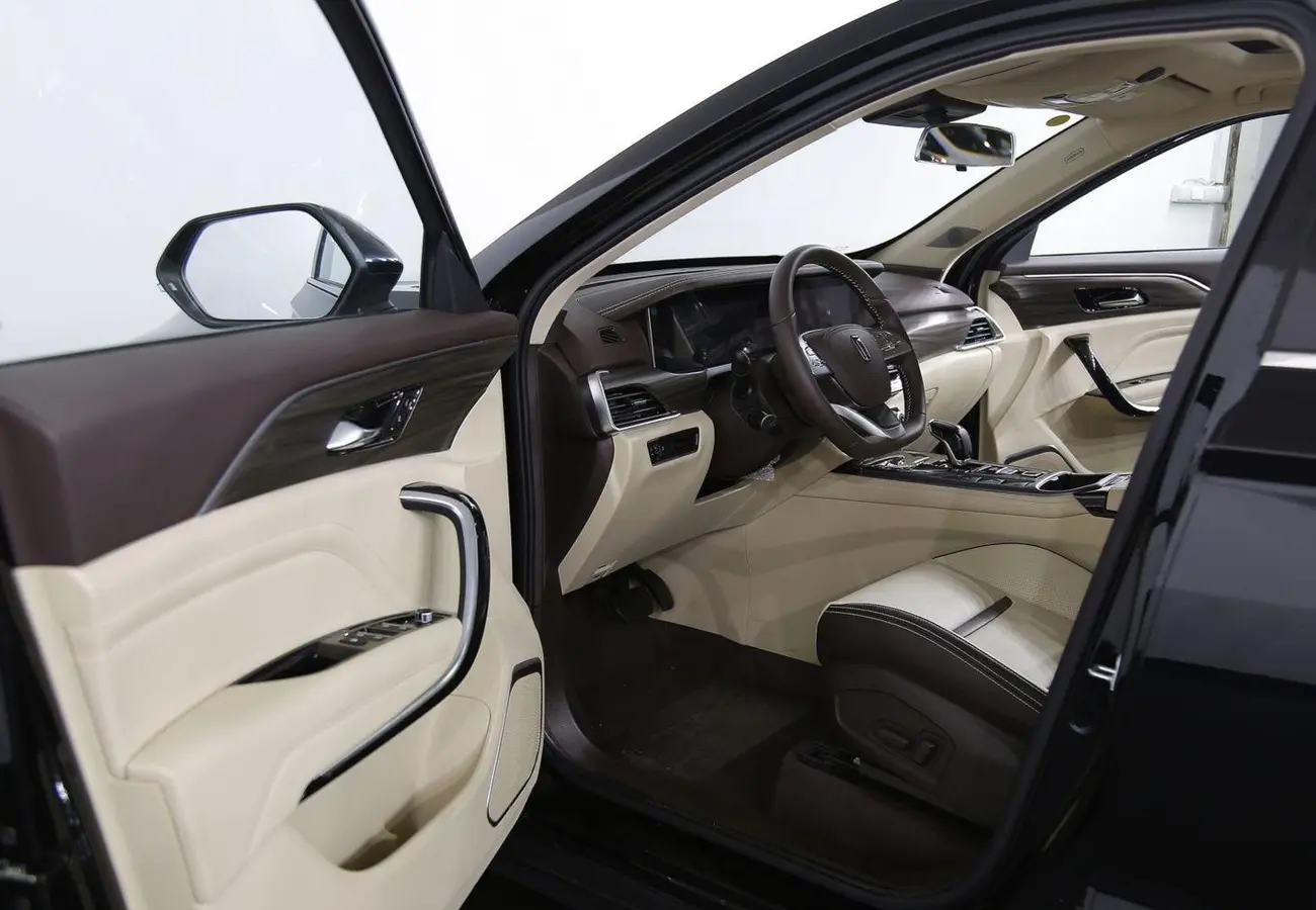 FAW Bestune T77