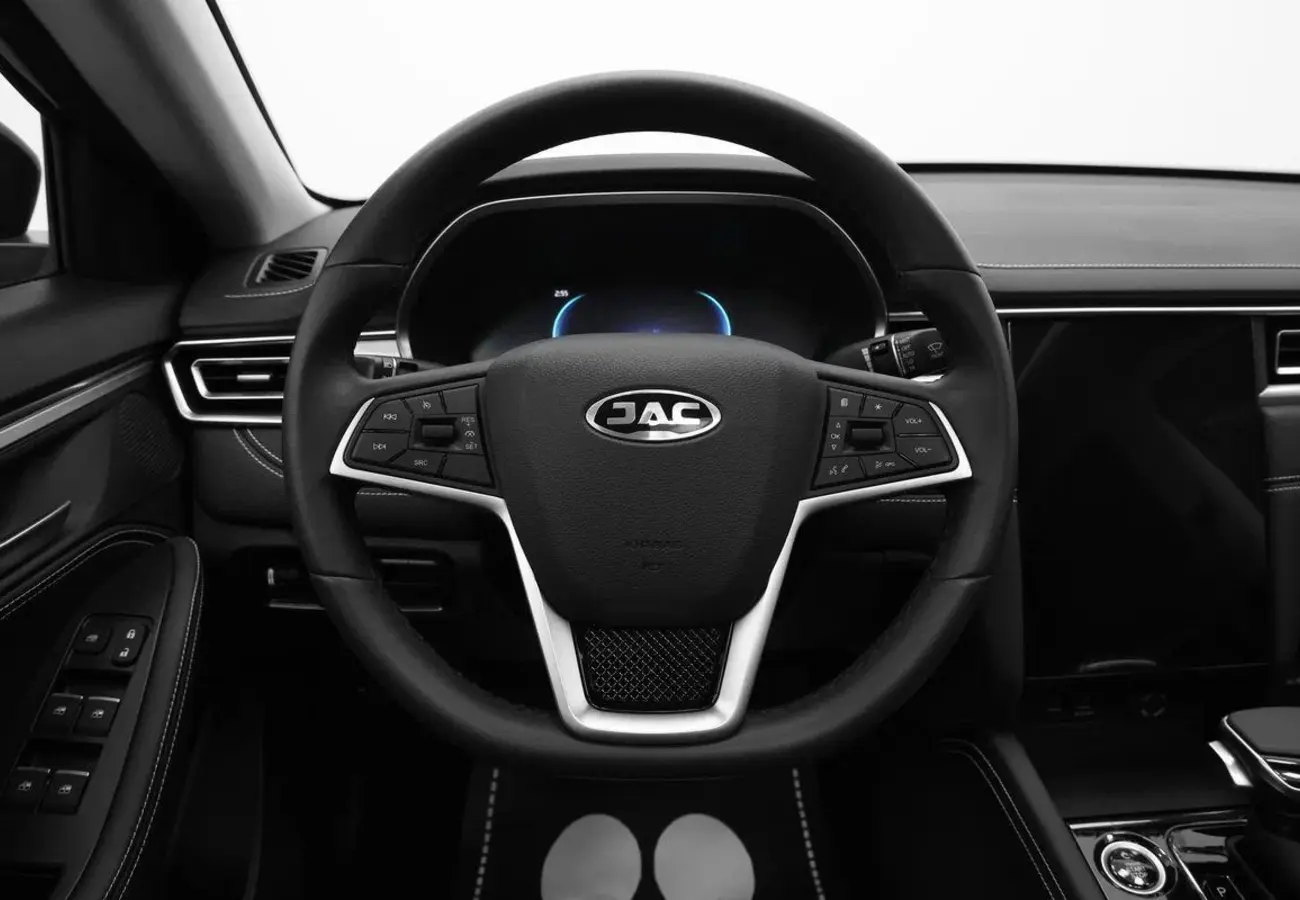 JAC J7