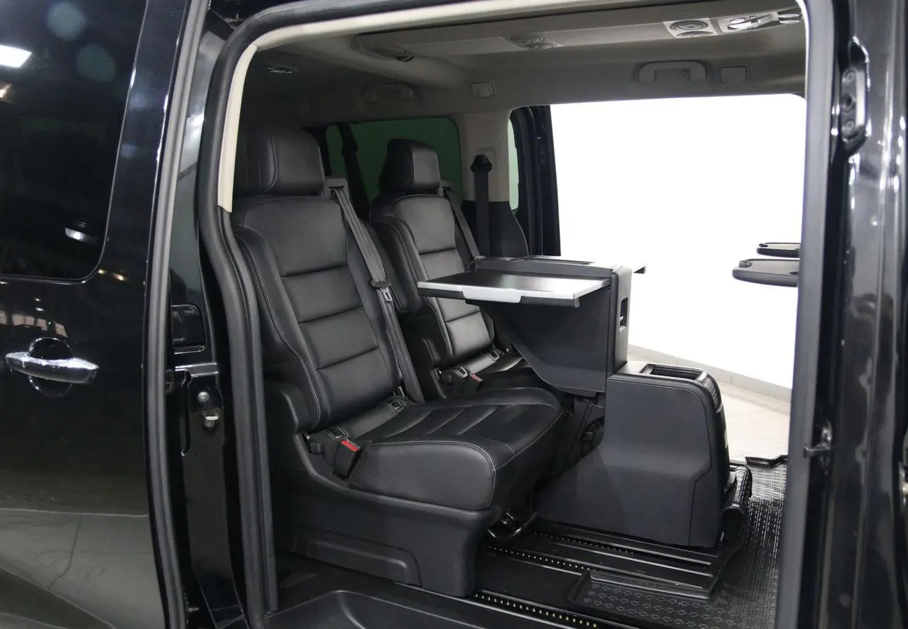 Peugeot Traveller